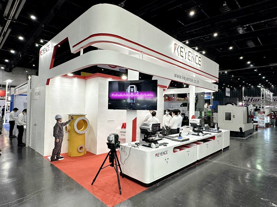 Shinhan Bank Opens Booth at CES 2023 to Show Metaverse Platform -  Businesskorea