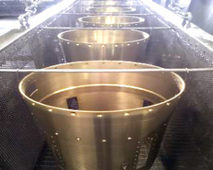 fastener-world(CHUNG JIH METAL TREATMENT CHEMICALS. INC. )