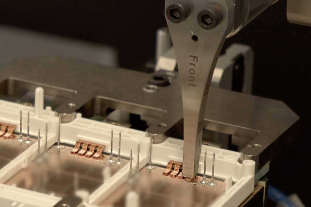 BUMAX_ultrasonic_welding_machine_fastener_8461_0.png BUMAX_ultrasonic_welding_machine_fastener_8461_0.png